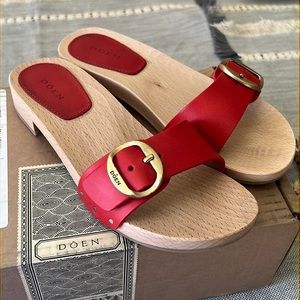 Dôen Mercata red leather sandals